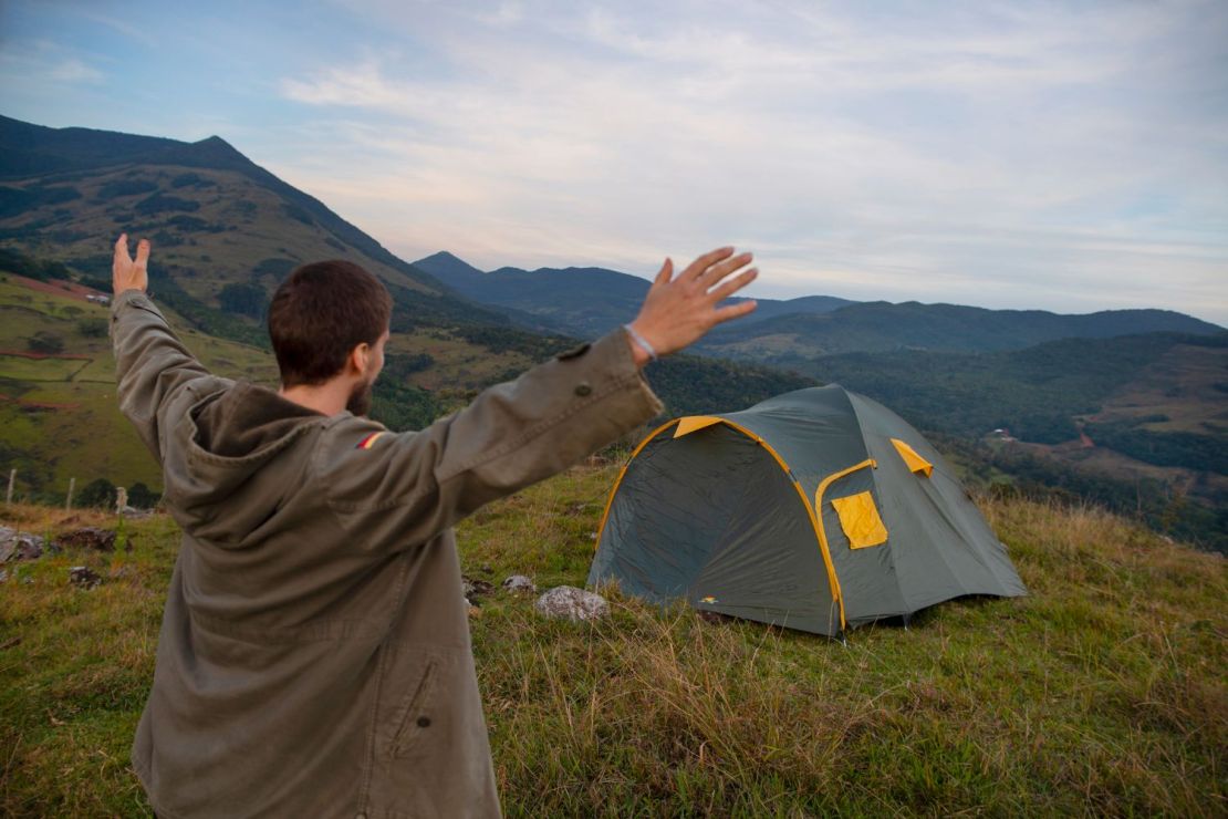Cómo elegir una tienda de campaña familiar sin gastar de más