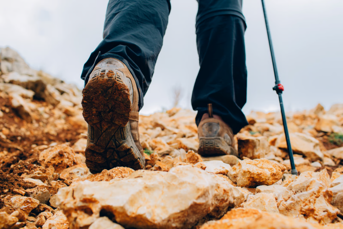 Cómo Elegir Botas para Senderismo en Climas Tropicales: Guía Completa para Aventureros