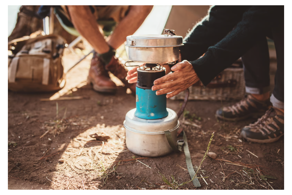 Hornillos compactos: cómo elegir uno que sí rinda en montaña